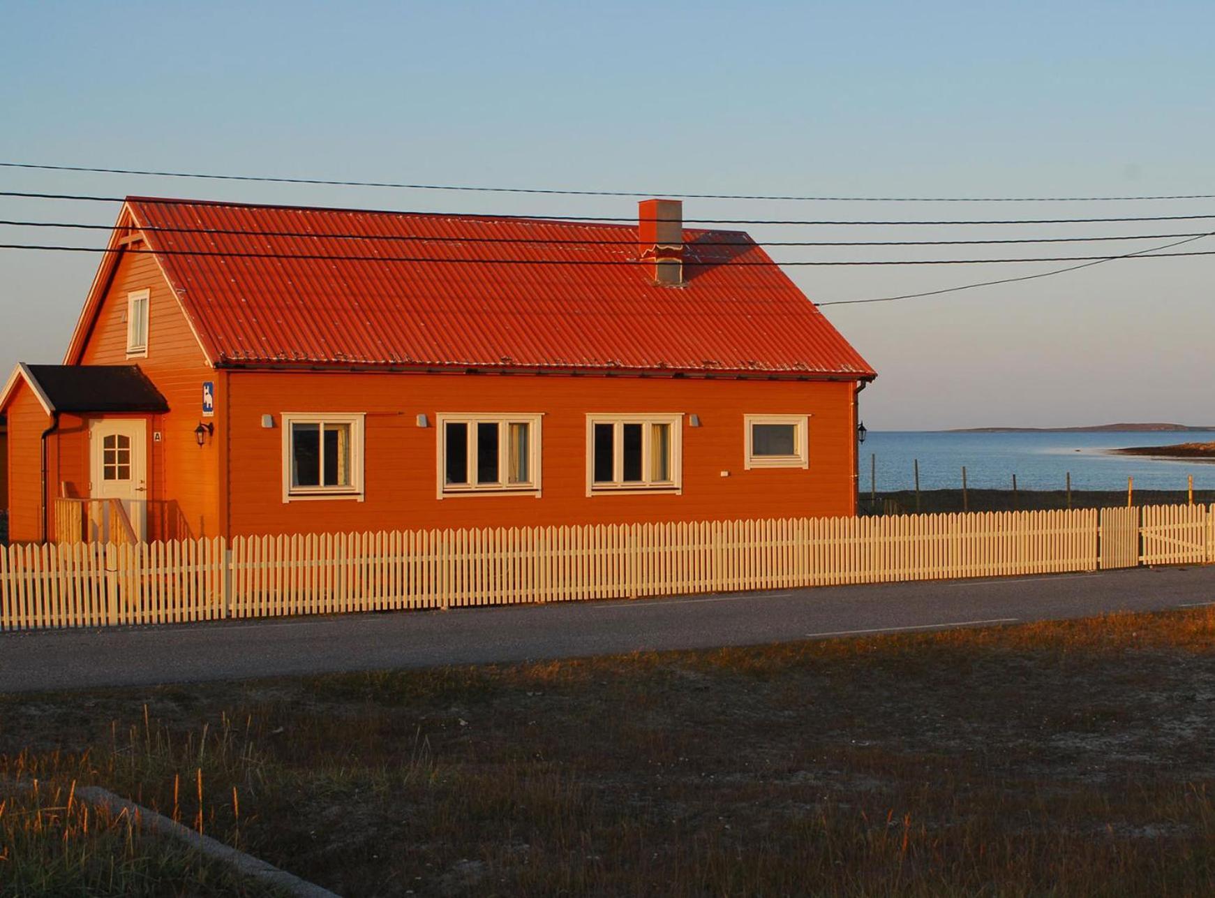 Holiday home Ekker Island Arctic